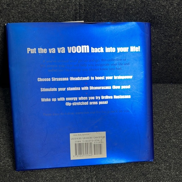 Yoga Bundle: GoZone Yoga socks, vavavoom yoga book.. - Picture 7 of 11